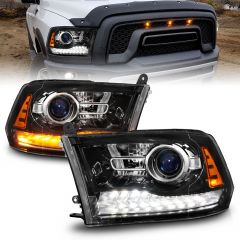 DODGE RAM 1500 09-18 / 2500/3500 10-18 PROJECTOR HEADLIGHTS GLOSS BLACK CLEAR LENS W/ SEQUENTIAL SIGNAL (FOR ALL MODELS)