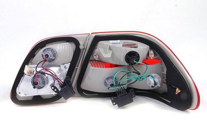 MBZ E CLASS W210 96-02 TAIL LIGHTS G2 CHROME RED/SMOKE LENS